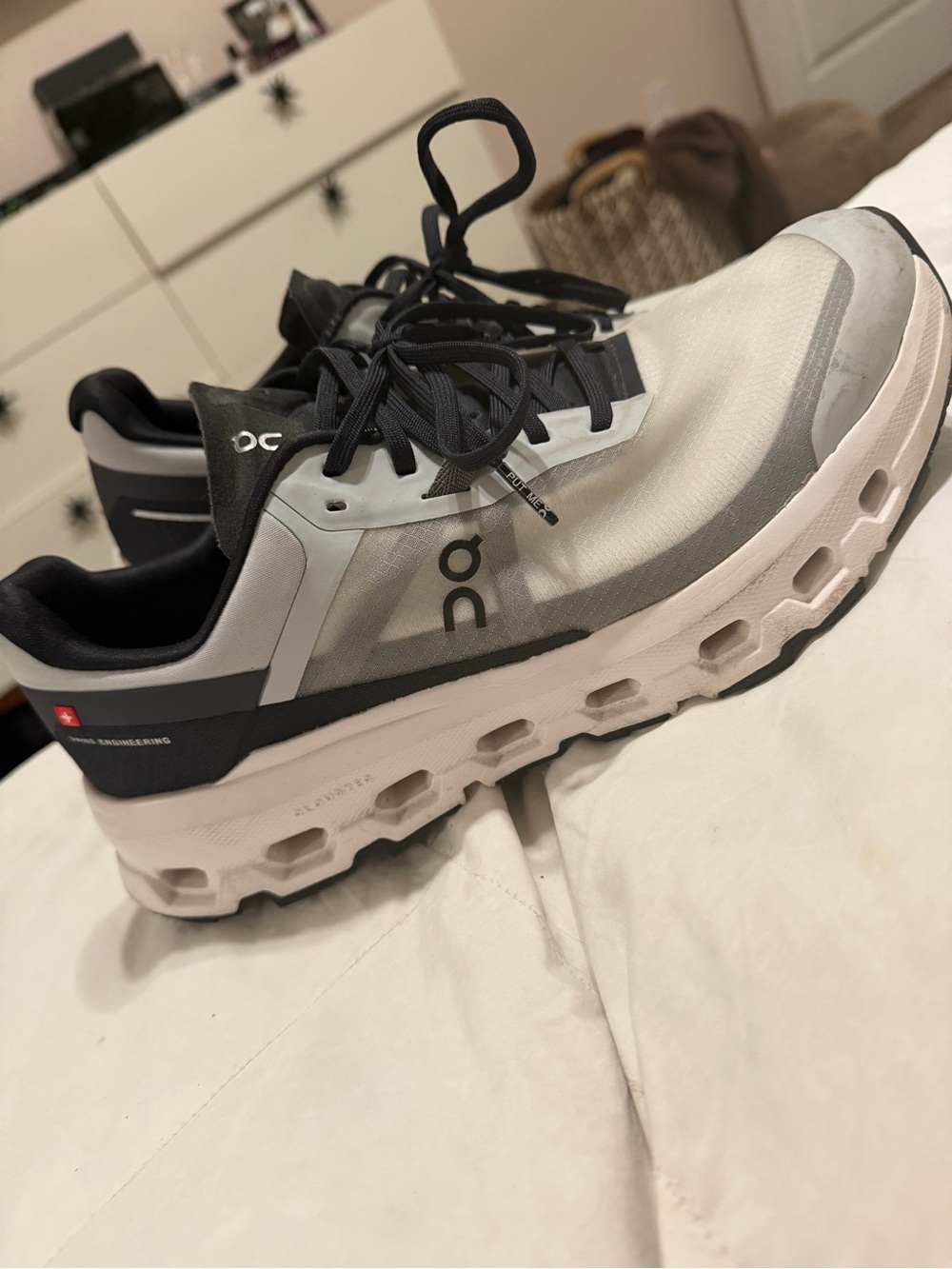 On Running Cloudstreet Men’s Athletic Shoes — White, Gray, Black